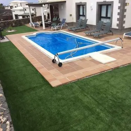 Villa Los Alisios 58 *