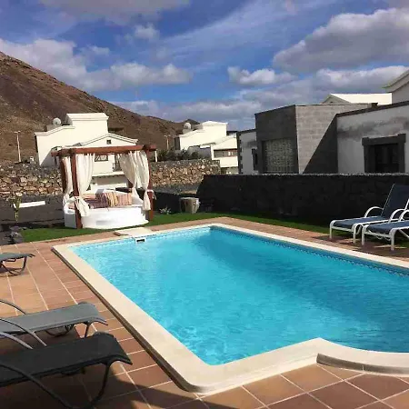 Los Alisios 58 Villa