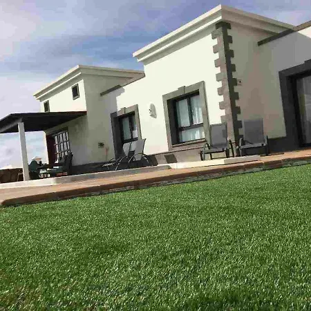 Villa Los Alisios 58 *