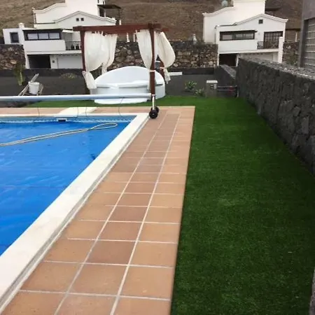 Villa Los Alisios 58 *